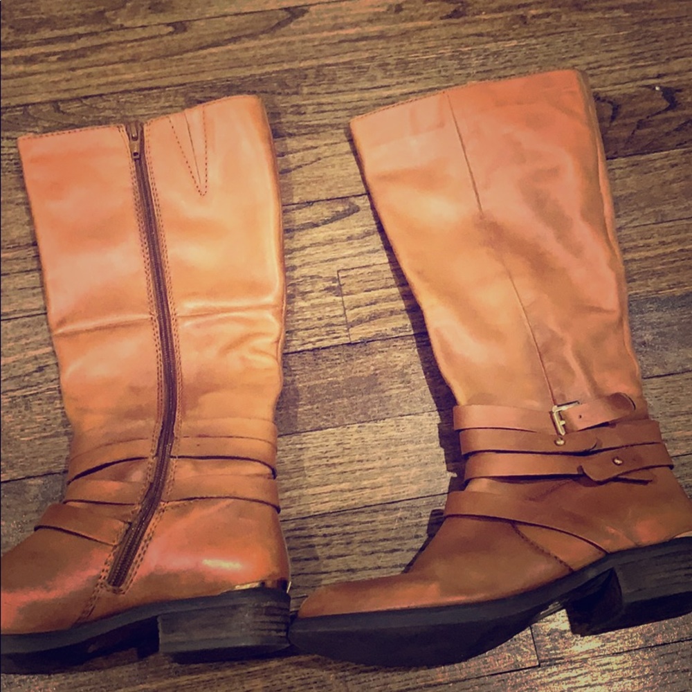Brown boots